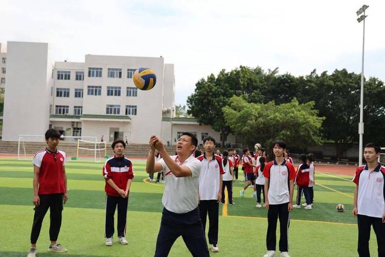 湛江体育学校初三学生名单,湛江体育学校有初中吗