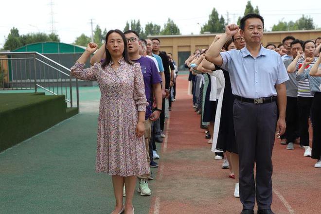 槐荫初中体育老师名单电话,槐荫中学校长电话