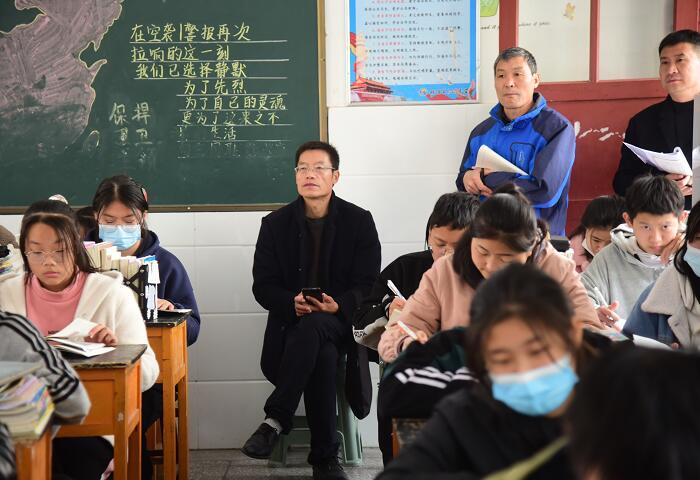 新沂合沟中学体育老师名单,新沂市合沟中学主任