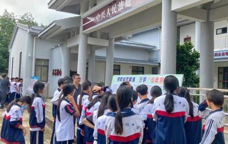 兴镇初级中学体育老师名单,兴镇初级中学案件