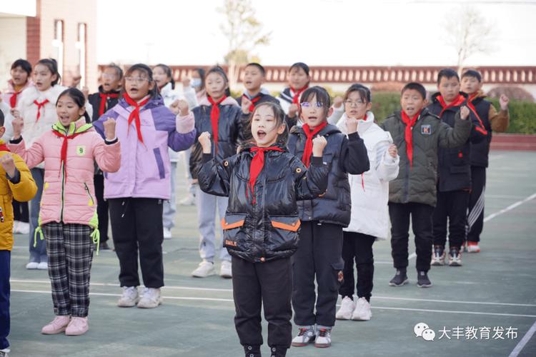 龙堤小学体育老师名单电话,龙堤初级中学老师