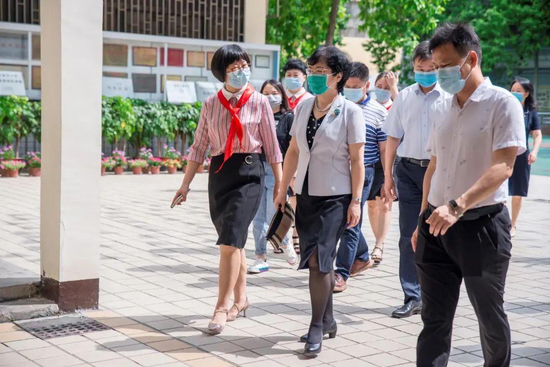 绵德小学体育老师名单公示,潮州市绵德小学老师