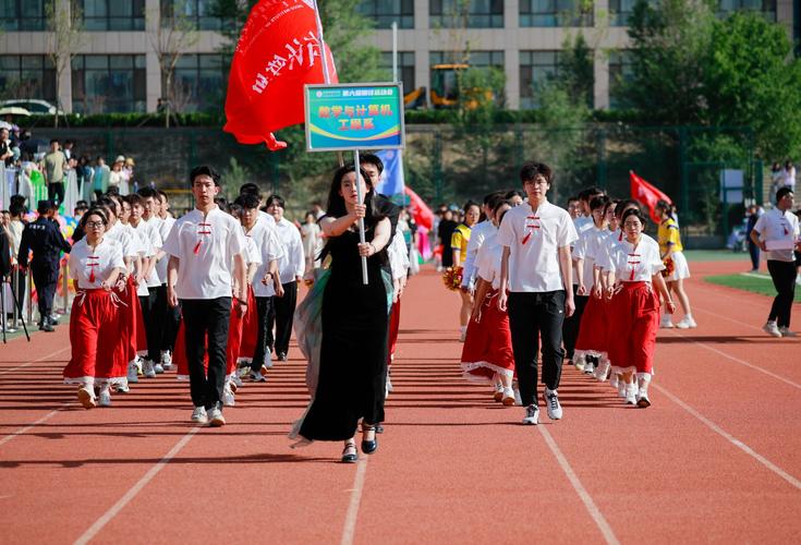 三饶中学体育老师名单电话,三饶中学2019年学生田径运动会